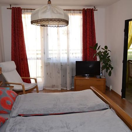 Apartment Alejni Teplice Eksteriør billede