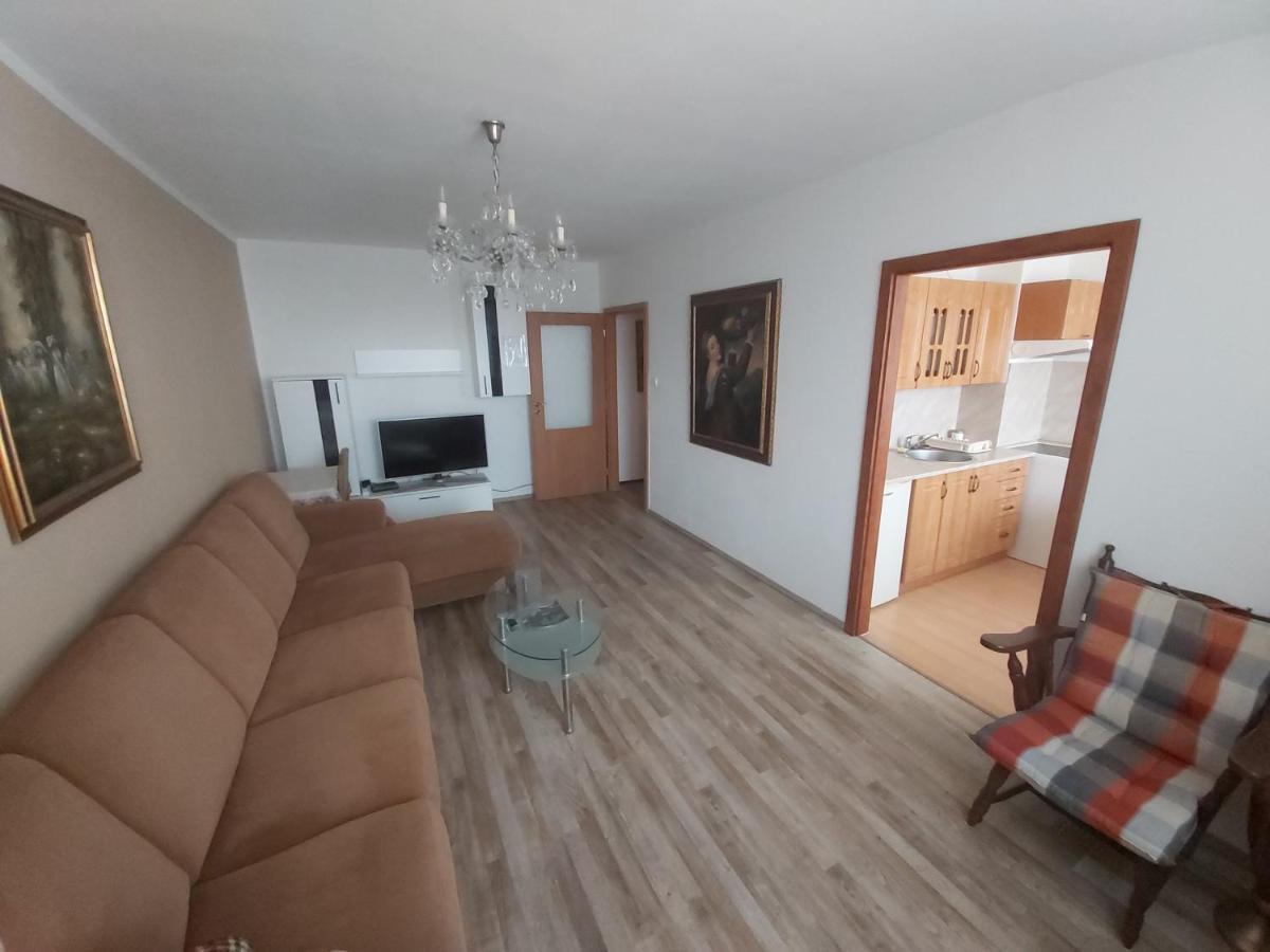 Apartment Alejni Teplice Eksteriør billede