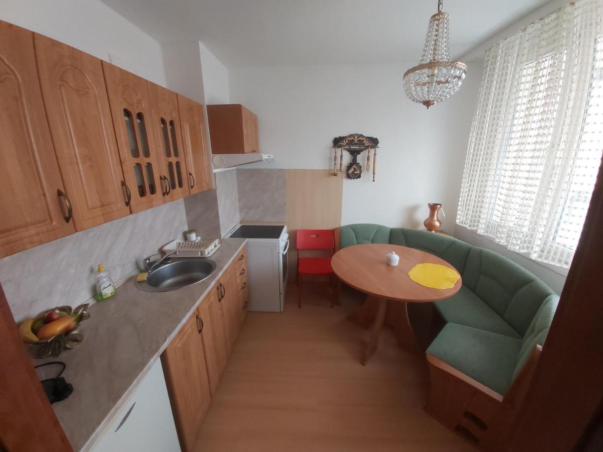 Apartment Alejni Teplice Eksteriør billede